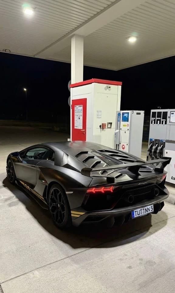 Mercedes → Lamborghini après